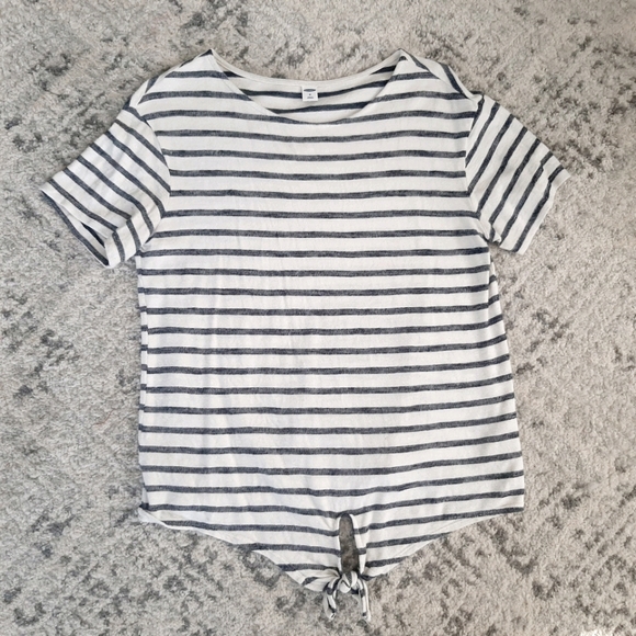 Old Navy Tops - Old Navy Front Knot Top Size M